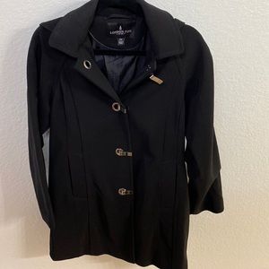 London Fog rain coat with hood & cute closure accents. Like new condition.